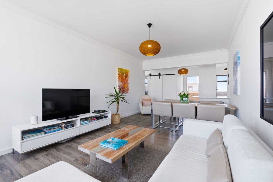 2 Bedroom Property for Sale in Sea Point Western Cape